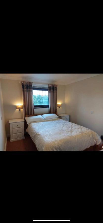 The Countryman Inn Llantrisant  Eksteriør bilde